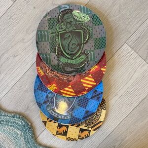 Wizarding House Crest Plate Set - Multicolor